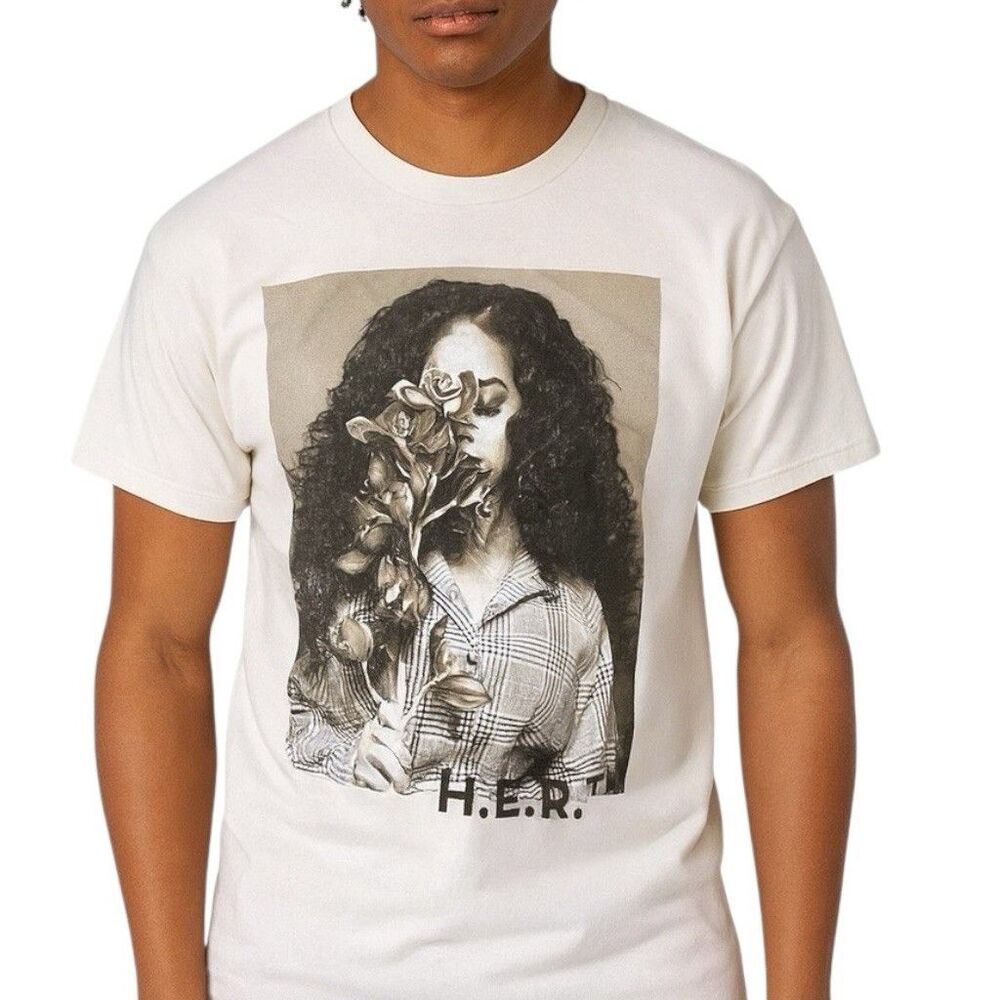HER Graphic Concert T-Shirt M Beige Music Artist Tee R&B‎ Soul Streetwear